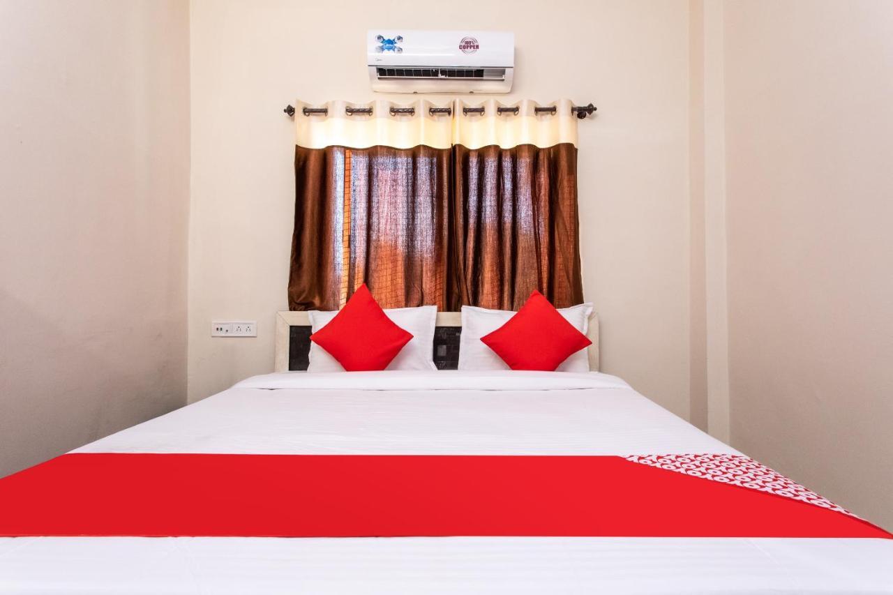 Oyo 18571 Ashoka Resort Индор Екстериор снимка